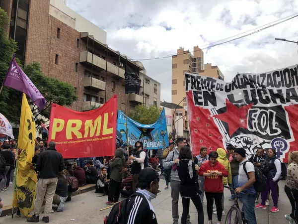 Manifestación contra la presencia del rey de España y del presidente Mauricio Macri en Córdoba, Argentina Manifestación contra la presencia del rey de España y del presidente Mauricio Macri en Córdoba, Argentina - Sputnik Mundo