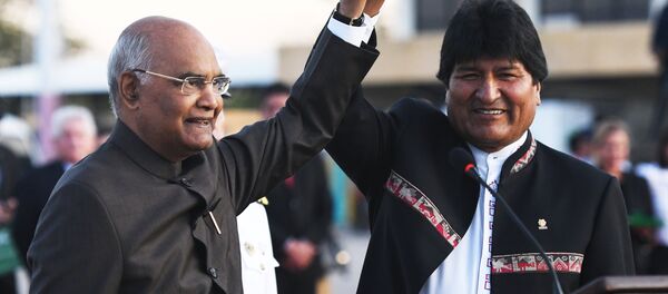 Ram Nath Kovind, presidente de la India, y Evo Morales, presidente de Bolivia - Sputnik Mundo