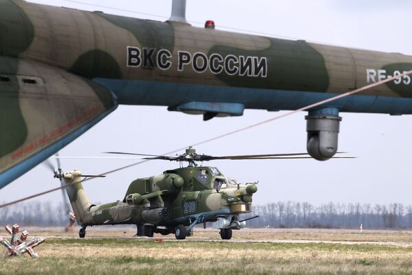 Ударный вертолет Ми-28Н Ночной охотник во время окружного этапа конкурса Авиадартс-2019 в Краснодарском крае - Sputnik Mundo