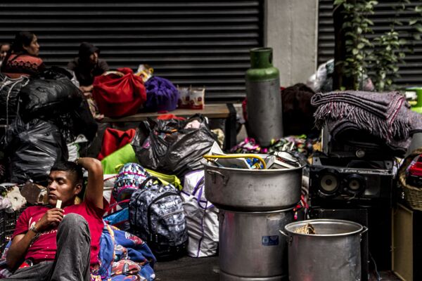 Miembro de la comunidad Otomí desalojado de la antigua embajada de la República Española en la Ciudad de México.  - Sputnik Mundo