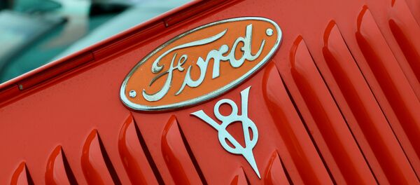 Logo de Ford, la empresa estadounidense fabricante de automóviles - Sputnik Mundo