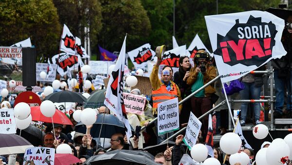 Manifestación de protesta en Madrid - Sputnik Mundo