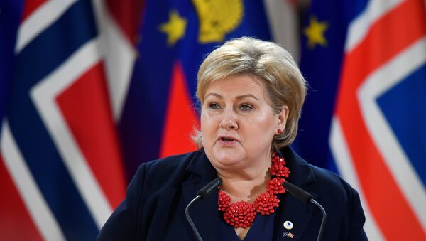 La primera ministra noruega Erna Solberg - Sputnik Mundo