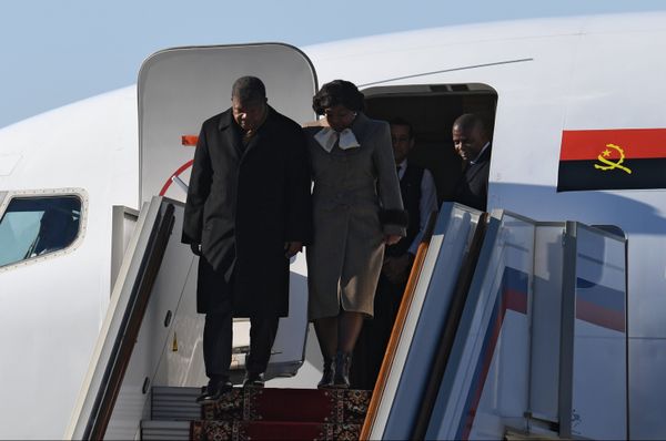 El presidente de Angola llega a Rusia El presidente de Angola llega a Rusia - Sputnik Mundo