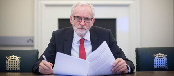 Jeremy Corbyn, líder laborista británico - Sputnik Mundo
