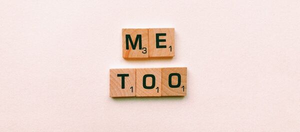 MeToo, la consigna que guió a los movimientos feministas de EEUU y otros países MeToo, la consigna que guió a los movimientos feministas de EEUU y otros países - Sputnik Mundo