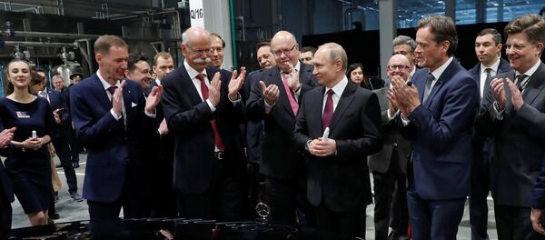 El ministro federal alemán de Economía y Energía, Peter Altmaier junto al presidente de Rusia, Vladímir Putin - Sputnik Mundo