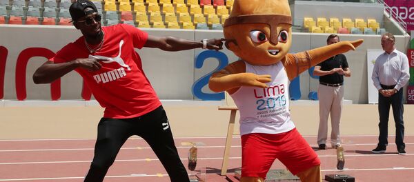 Usain Bolt, campeón olímpico de atletismo, en el Estadio Atlético de la Villa Deportiva Nacional - Sputnik Mundo