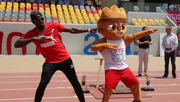 Usain Bolt, campeón olímpico de atletismo, en el Estadio Atlético de la Villa Deportiva Nacional - Sputnik Mundo