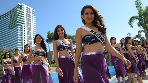 El secreto de la belleza aflora en la presentación de las candidatas a Miss Filipinas - Sputnik Mundo