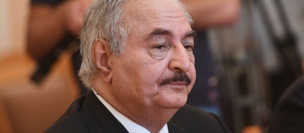 Jalifa Haftar, líder del Ejército Nacional Libio - Sputnik Mundo