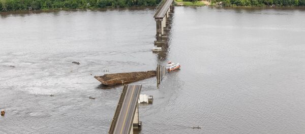 Puente colapsado en Brasil Puente colapsado en Brasil - Sputnik Mundo