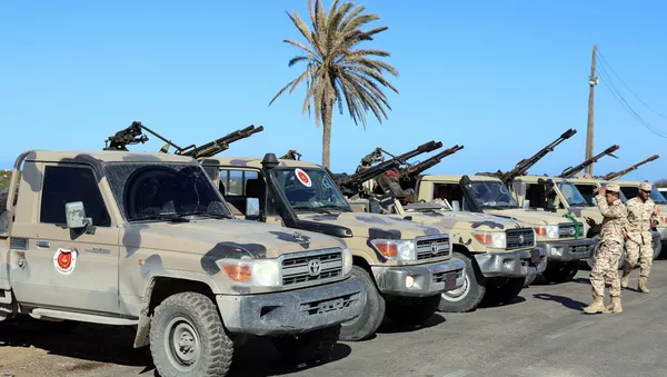 Vehículos militares en Trípoli, Libia