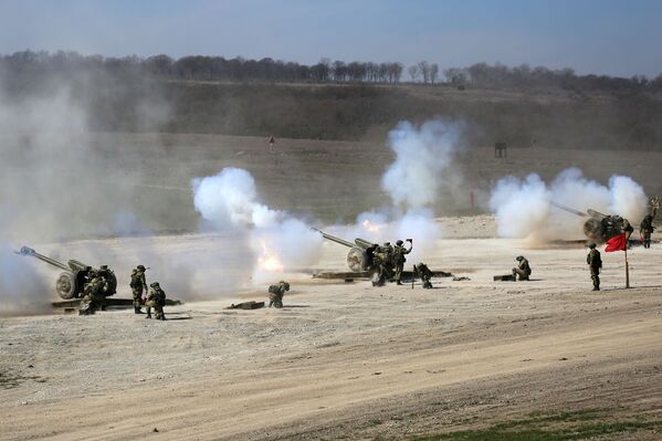 Rusia pone a prueba a su 'escuadra alada' - Sputnik Mundo
