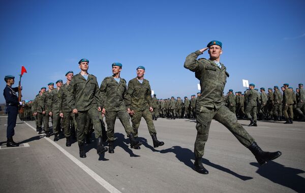 Rusia pone a prueba a su 'escuadra alada' - Sputnik Mundo