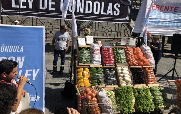 Protesta contra la inflación frente al Congreso de Argentina - Sputnik Mundo