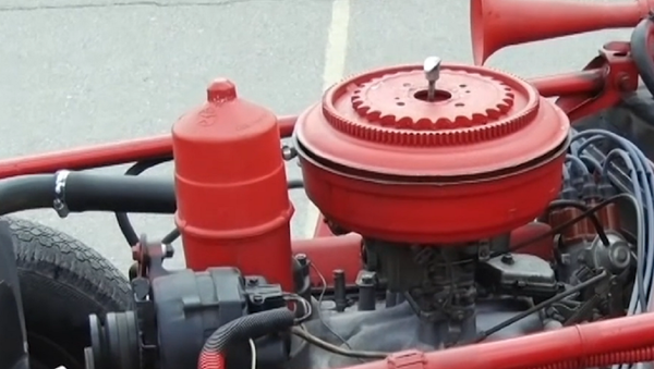 Desde el infierno: un 'gato demoníaco' aparece en las calles de una ciudad rusa - Sputnik Mundo