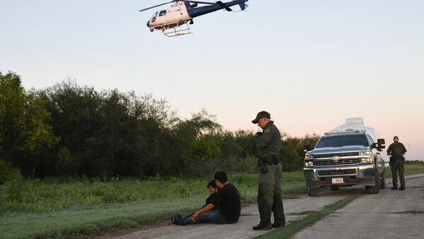 Detención de los migrantes en EEUU - Sputnik Mundo
