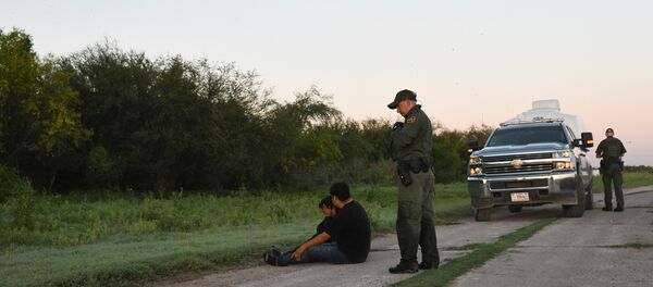 Detención de los migrantes en EEUU - Sputnik Mundo