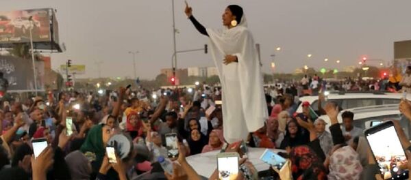 Alaa Salah de Sudán - Sputnik Mundo