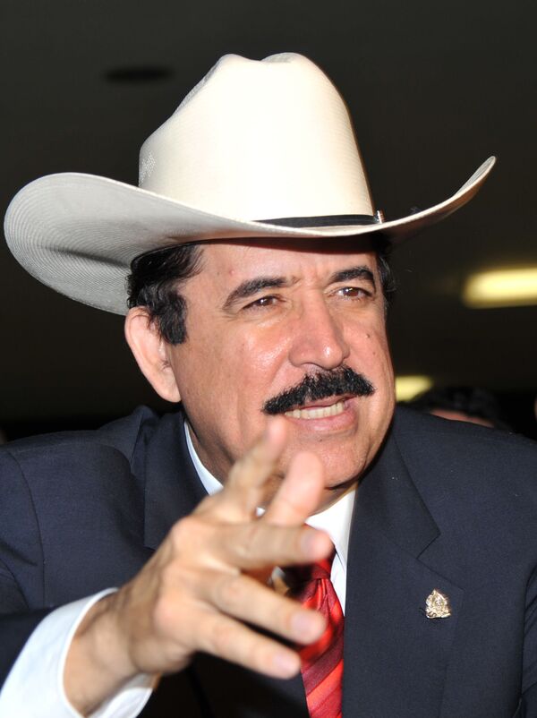 Manuel Zelaya, expresidente de Honduras Manuel Zelaya, expresidente de Honduras - Sputnik Mundo