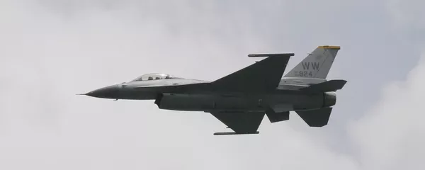 Un caza estadounidense F-16 Un caza estadounidense F-16 - Sputnik Mundo