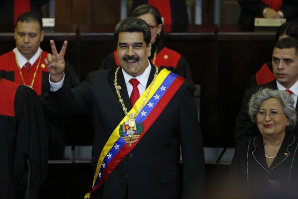 Nicolás Maduro asume su segundo mandato presidencial Nicolás Maduro asume su segundo mandato presidencial - Sputnik Mundo
