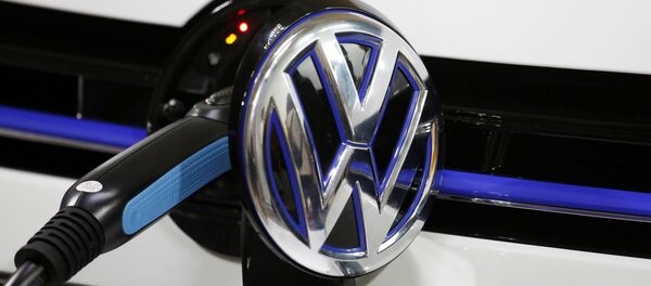 El logo de Volkswagen - Sputnik Mundo