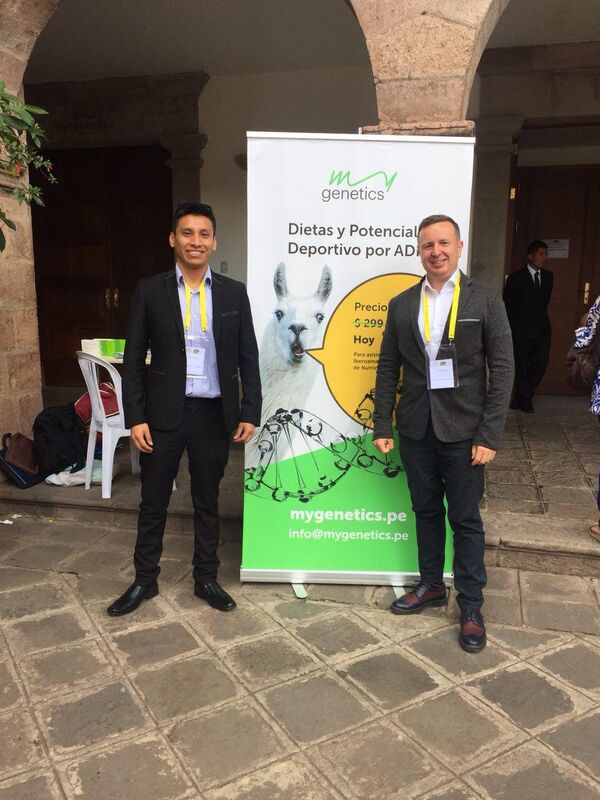 Cristian Javier y fundador de MyGenetics, Vladímir Volobuev en Perú Cristian Javier y fundador de MyGenetics, Vladímir Volobuev en Perú - Sputnik Mundo