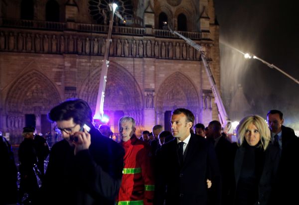 Arde Notre Dame - Sputnik Mundo