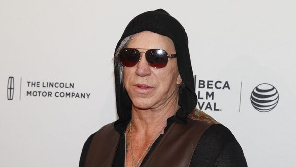 El actor estadounidense Mickey Rourke - Sputnik Mundo