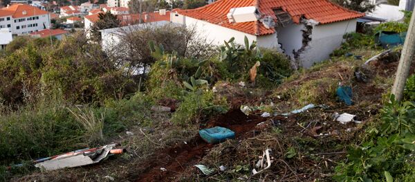 Lugar del accidente de un autobús en la isla de Madeira, Portugal - Sputnik Mundo