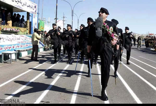 Irán celebra el Día del Ejército con un grandioso desfile Irán celebra el Día del Ejército con un grandioso desfile - Sputnik Mundo
