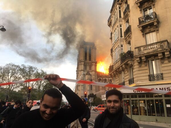 La foto de la catedral de Notre Dame que se hizo viral - Sputnik Mundo