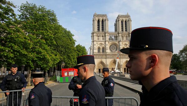 La catedral parisina de Notre Dame - Sputnik Mundo