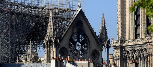 La catedral parisina de Notre Dame  - Sputnik Mundo