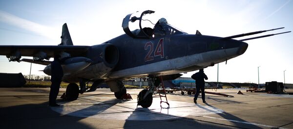 Un avión Su-25SM3 (archivo) - Sputnik Mundo