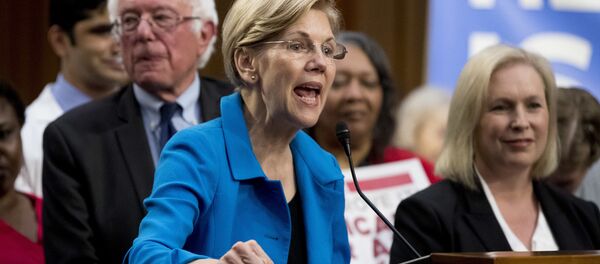 La senadora Elizabeth Warren - Sputnik Mundo