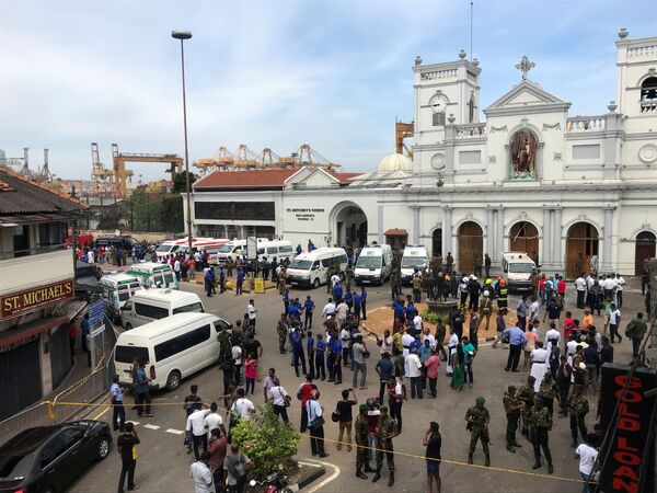 Sri Lanka se sume en una Pascua negra tras una serie de explosiones mortales - Sputnik Mundo