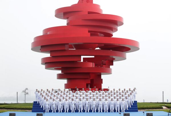 China celebra a lo grande el 70 aniversario de su Armada con muchos invitados extranjeros - Sputnik Mundo