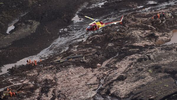 Destrozos provocados por la avalancha de lodo en Brumadinho en 2019 (foto de archivo) Destrozos provocados por la avalancha de lodo en Brumadinho en 2019 (foto de archivo) - Sputnik Mundo
