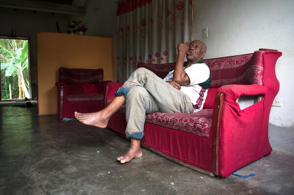 Pueblo costero de Chuao hace frente a la crisis venezolana con una red de pesca (fotos) - Sputnik Mundo