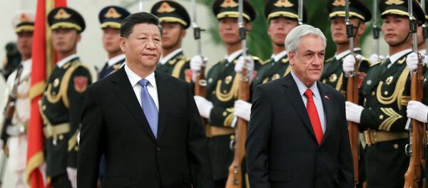El presidente de China, Xi Jinping y el presidente de Chile, Sebastián Piñera - Sputnik Mundo