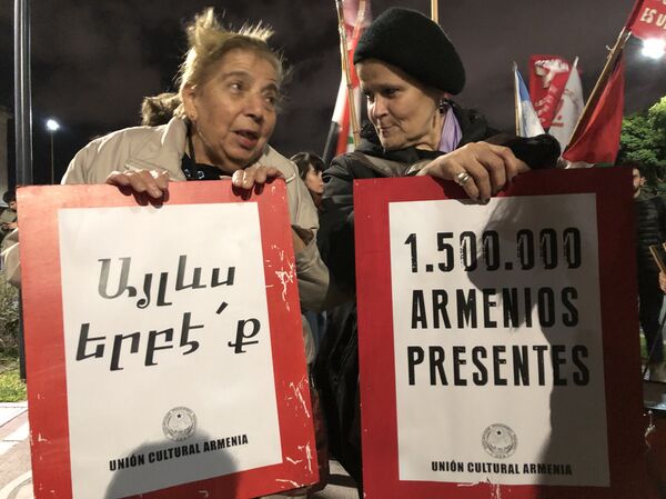 Movilización contra Turquía en Argentina por el 104 aniversario del Genocidio Armenio - Sputnik Mundo