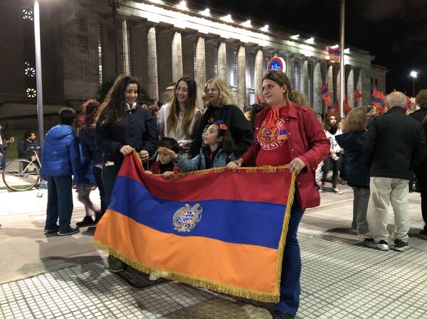 Movilización contra Turquía en Argentina por el 104 aniversario del Genocidio Armenio - Sputnik Mundo