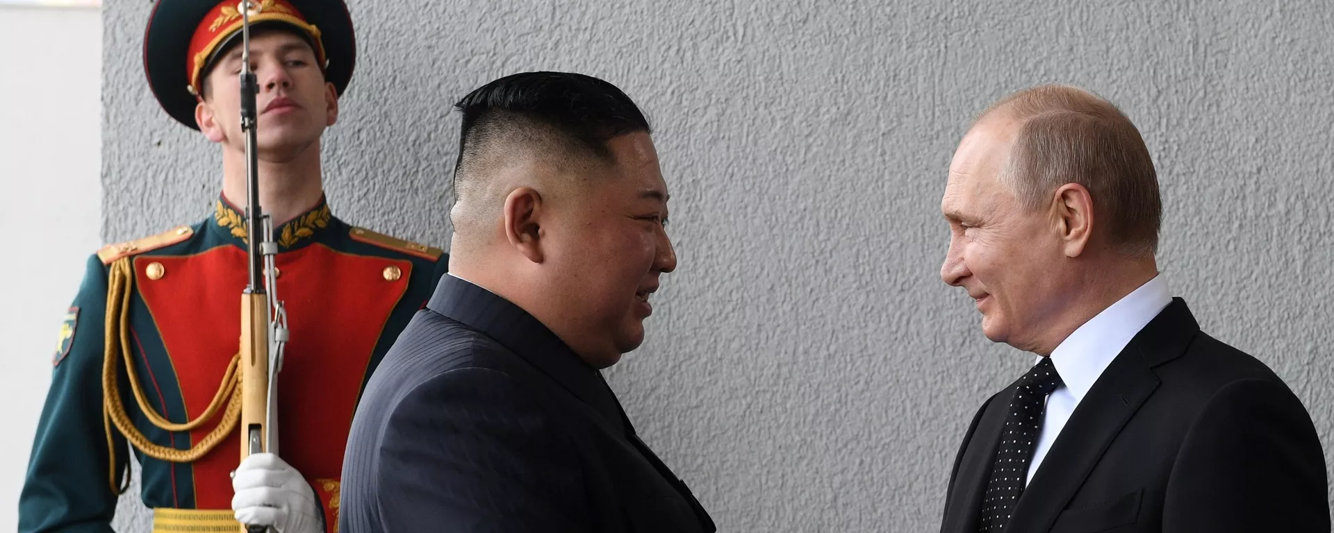 El líder de Corea del Norte, Kim Jong-un, y el presidente de Rusia, Vladímir Putin (archivo) El líder de Corea del Norte, Kim Jong-un, y el presidente de Rusia, Vladímir Putin (archivo) - Sputnik Mundo, 1920, 25.04.2023