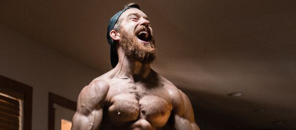 Un hombre, imagen referencial - Sputnik Mundo