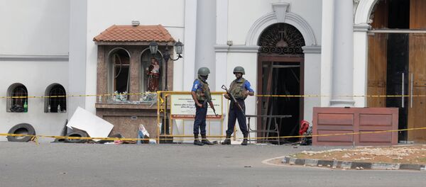 Militares en el lugar del atentado en Sri Lanka - Sputnik Mundo