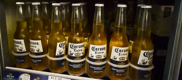 Corona, cerveza mexicana - Sputnik Mundo