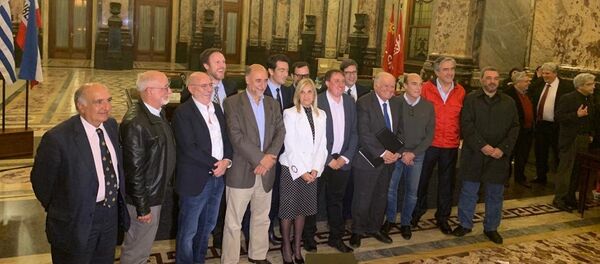 El Pacto Ético, organizado por la Asociación de la Prensa de Uruguay en el Palacio Legislativo en Montevideo - Sputnik Mundo